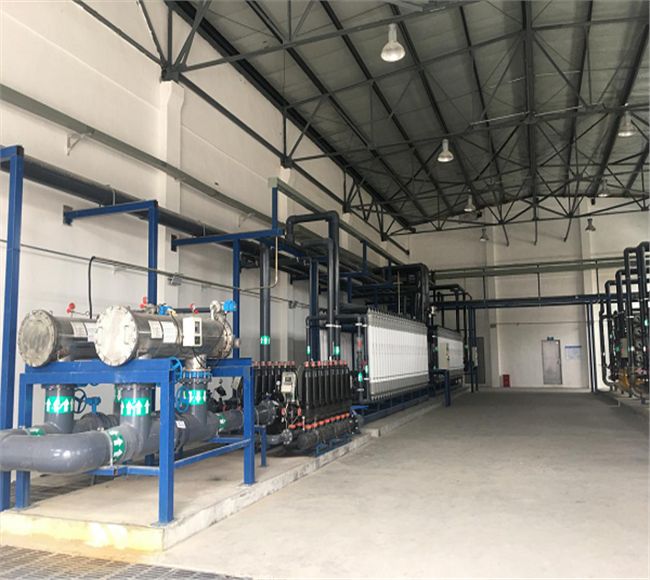 盤濾+超濾+一級反滲透+混床